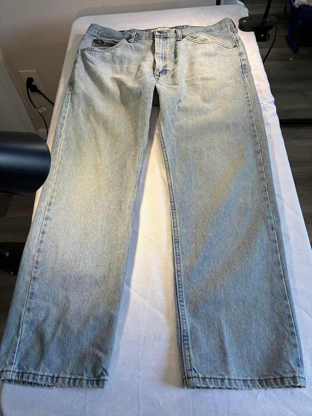 Vintage Lee Light Wash Jeans 38x30 Baggy Relaxed Fit Denim 90s Y2K